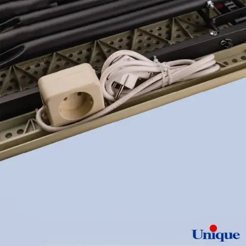 مشخصات میز اتو ایستاده پریزدار یونیک UN-7040A