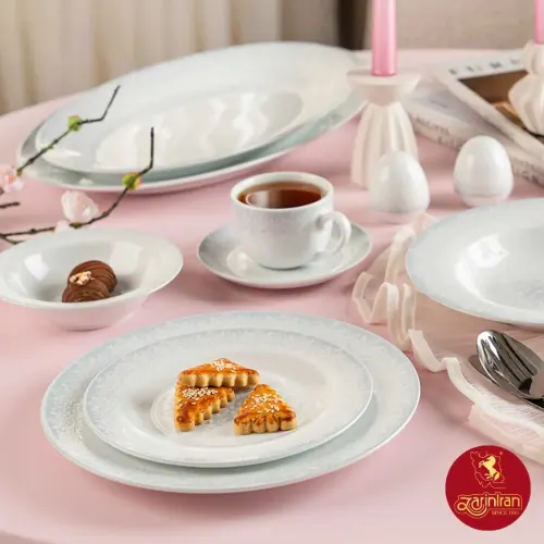 تصویر چیدمان میز سرویس غذاخوری سابرینا چینی زرین